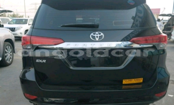 Buy Used Toyota Fortuner Black Car in Luanda in Luanda Province Buy Used Toyota Fortuner Black Car in Luanda in Luanda Province