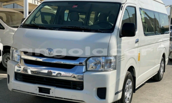 Buy Used Toyota Hiace White Car in Luanda in Luanda Province Buy Used Toyota Hiace White Car in Luanda in Luanda Province
