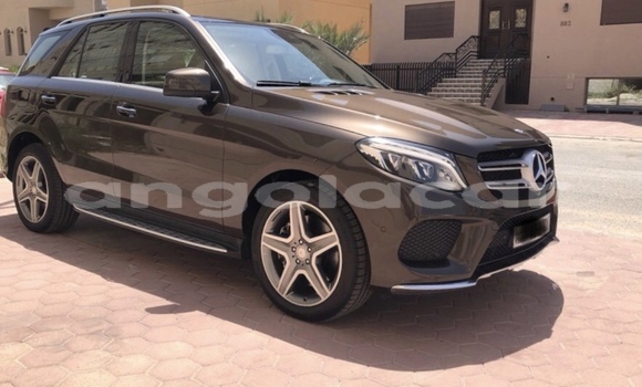 Acheter Import Voiture Mercedes-Benz GLE Beige à Malanje, Malanje Province
