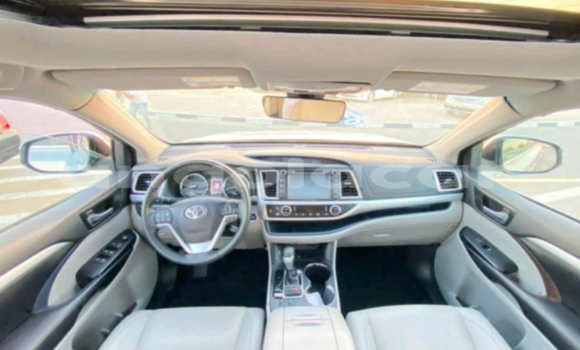 Comprar Usado Toyota Highlander Outro Carro em Luanda em Luanda Province Comprar Usado Toyota Highlander Outro Carro em Luanda em Luanda Province