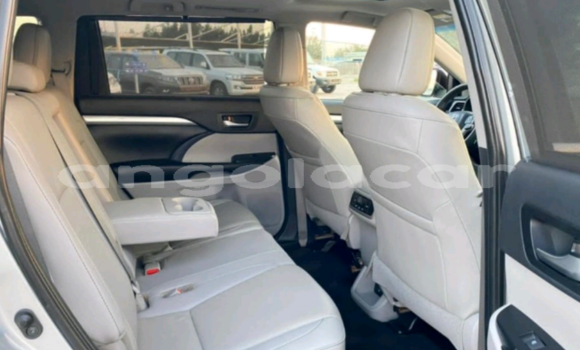 Comprar Usado Toyota Highlander Outro Carro em Luanda em Luanda Province Comprar Usado Toyota Highlander Outro Carro em Luanda em Luanda Province
