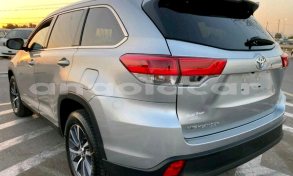 Comprar Usado Toyota Highlander Outro Carro em Luanda em Luanda Province Comprar Usado Toyota Highlander Outro Carro em Luanda em Luanda Province