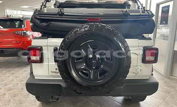 Buy Used Jeep Wrangler White Car in Luena in Moxico Buy Used Jeep Wrangler White Car in Luena in Moxico