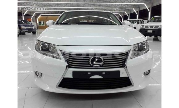 Comprar Importar Lexus ES Branco Carro em Import - Dubai em Bengo Province Comprar Importar Lexus ES Branco Carro em Import - Dubai em Bengo Province