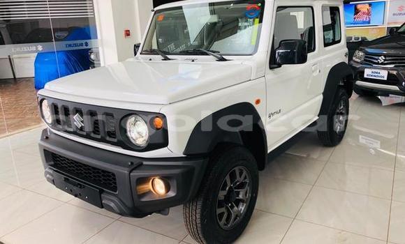 Buy Used Suzuki Jimny White Car in Luena in Moxico