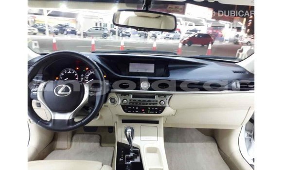 Comprar Importar Lexus ES Branco Carro em Import - Dubai em Bengo Province Comprar Importar Lexus ES Branco Carro em Import - Dubai em Bengo Province