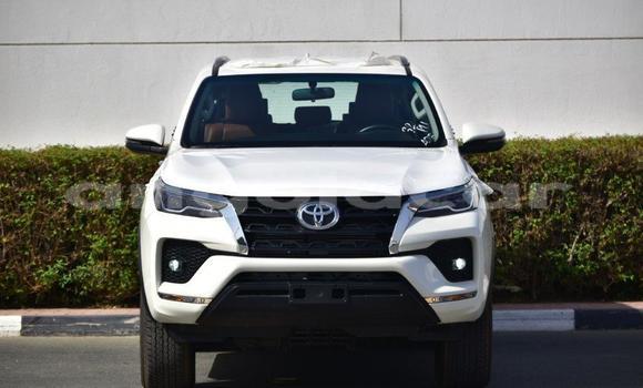 Comprar Novo Toyota Fortuner Preto Carro em Import - Dubai em Bengo Province