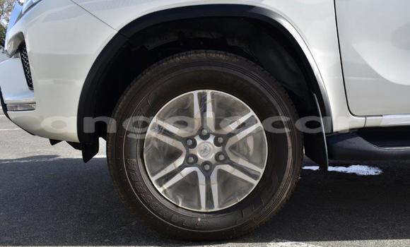 Comprar Novo Toyota Fortuner Preto Carro em Import - Dubai em Bengo Province Comprar Novo Toyota Fortuner Preto Carro em Import - Dubai em Bengo Province