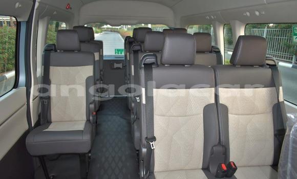 Comprar Novo Toyota Hiace Outro Carro em Import - Dubai em Bengo Province Comprar Novo Toyota Hiace Outro Carro em Import - Dubai em Bengo Province