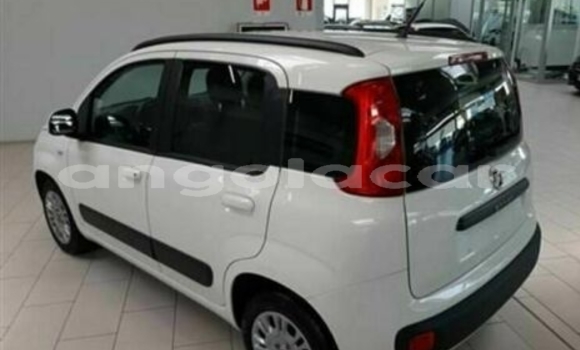 Acheter Occasion Voiture Fiat Panda Blanc à Luanda, Province de Luanda Acheter Occasion Voiture Fiat Panda Blanc à Luanda, Province de Luanda