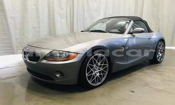 Comprar Usado BMW Z4 Outro Carro em Luena em Moxico Comprar Usado BMW Z4 Outro Carro em Luena em Moxico