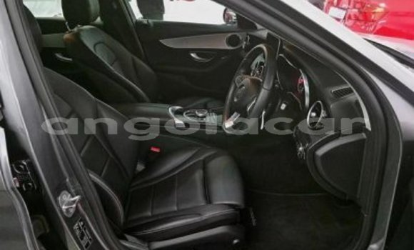 Acheter Occasion Voiture Mercedes-Benz C–Class Gris à Luanda, Province de Luanda Acheter Occasion Voiture Mercedes-Benz C–Class Gris à Luanda, Province de Luanda