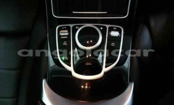 Acheter Occasion Voiture Mercedes-Benz C–Class Gris à Luanda, Province de Luanda Acheter Occasion Voiture Mercedes-Benz C–Class Gris à Luanda, Province de Luanda