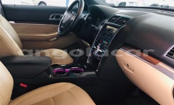 Buy Used Ford Explorer White Car in Luanda in Luanda Province Buy Used Ford Explorer White Car in Luanda in Luanda Province