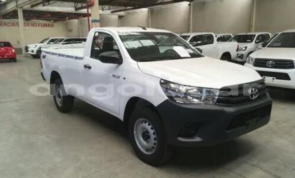 Acheter Occasion Voiture Toyota Hilux Blanc à Luanda, Province de Luanda Acheter Occasion Voiture Toyota Hilux Blanc à Luanda, Province de Luanda