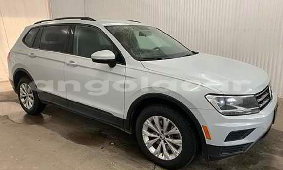 Acheter Occasion Voiture Volkswagen Tiguan Blanc à Luena, Moxico