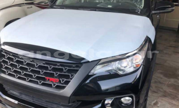 Buy Used Toyota Fortuner Black Car in Luanda in Luanda Province