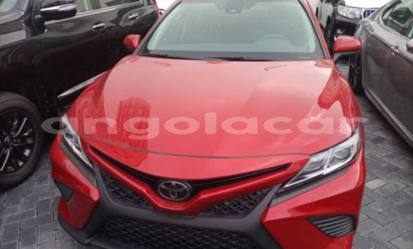 Acheter Occasion Voiture Toyota Camry Rouge à Luanda, Province de Luanda