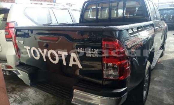 Comprar Usado Toyota Hilux Preto Carro em Luena em Moxico Comprar Usado Toyota Hilux Preto Carro em Luena em Moxico