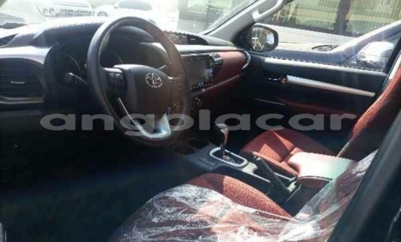 Comprar Usado Toyota Hilux Preto Carro em Luena em Moxico Comprar Usado Toyota Hilux Preto Carro em Luena em Moxico