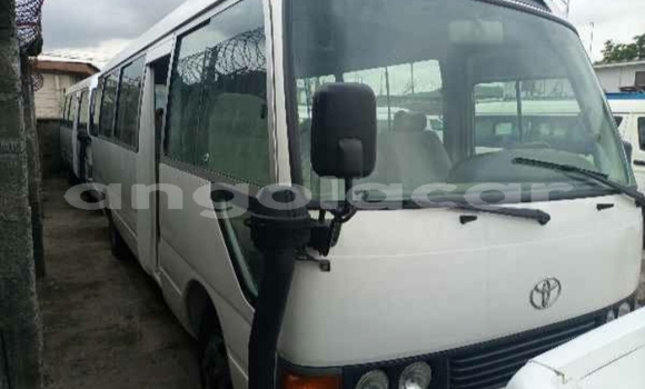 Buy Used Toyota Coaster White Car in Luena in Moxico Buy Used Toyota Coaster White Car in Luena in Moxico