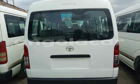 Acheter Occasion Voiture Toyota Hiace Blanc à Luena, Moxico Acheter Occasion Voiture Toyota Hiace Blanc à Luena, Moxico