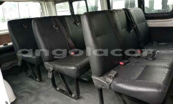 Acheter Occasion Voiture Toyota Hiace Blanc à Luena, Moxico Acheter Occasion Voiture Toyota Hiace Blanc à Luena, Moxico