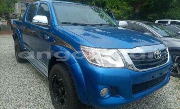 Acheter Occasion Voiture Toyota Hilux Bleu à Luena, Moxico