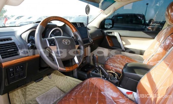 Comprar Importar Toyota Prado Branco Carro em Import - Dubai em Bengo Province Comprar Importar Toyota Prado Branco Carro em Import - Dubai em Bengo Province