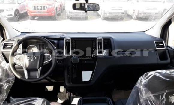 Acheter Occasion Voiture Toyota Granvia Noir à Luena, Moxico Acheter Occasion Voiture Toyota Granvia Noir à Luena, Moxico