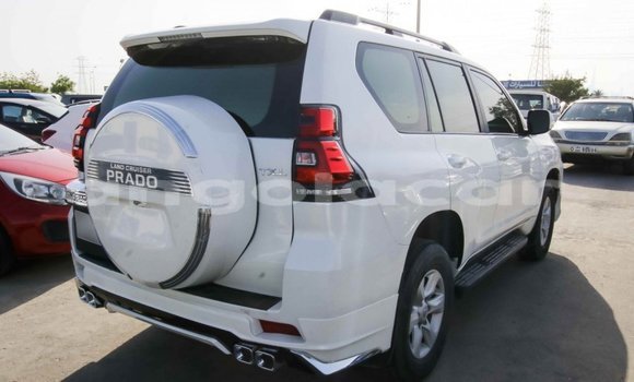 Comprar Importar Toyota Prado Branco Carro em Import - Dubai em Bengo Province Comprar Importar Toyota Prado Branco Carro em Import - Dubai em Bengo Province