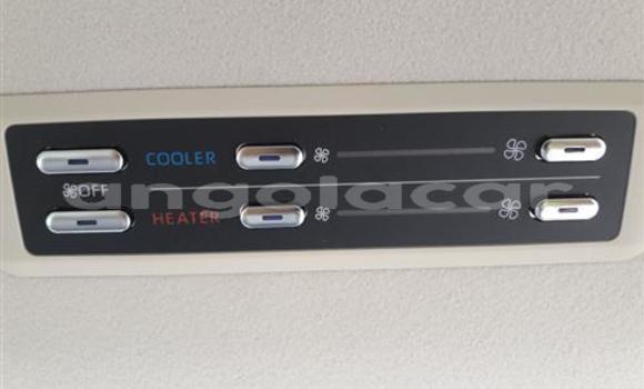 Buy Used Toyota Hiace White Car in Luena in Moxico Buy Used Toyota Hiace White Car in Luena in Moxico