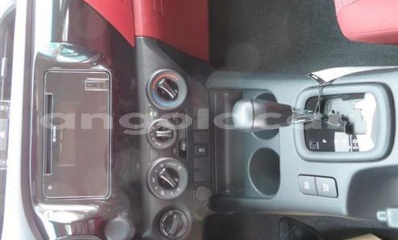 Acheter Occasion Voiture Toyota Hiluxe Revo Blanc à Luena, Moxico Acheter Occasion Voiture Toyota Hiluxe Revo Blanc à Luena, Moxico