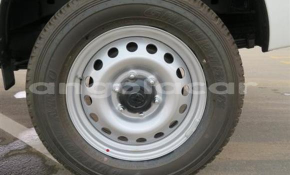 Acheter Occasion Voiture Toyota Hiluxe Revo Blanc à Luena, Moxico Acheter Occasion Voiture Toyota Hiluxe Revo Blanc à Luena, Moxico