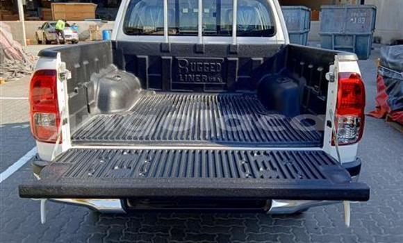 Acheter Neuf Voiture Toyota Hilux Blanc à Luena, Moxico Acheter Neuf Voiture Toyota Hilux Blanc à Luena, Moxico