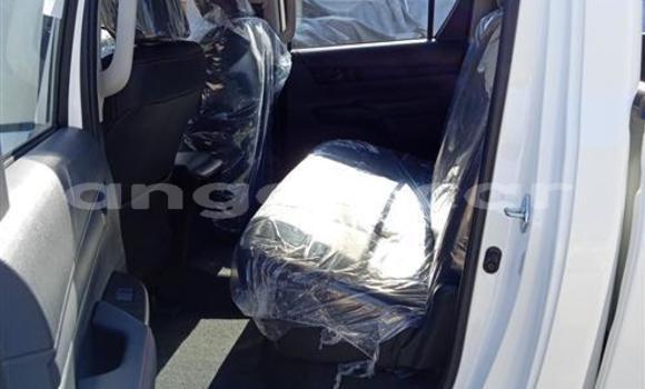 Acheter Neuf Voiture Toyota Hilux Blanc à Luena, Moxico Acheter Neuf Voiture Toyota Hilux Blanc à Luena, Moxico