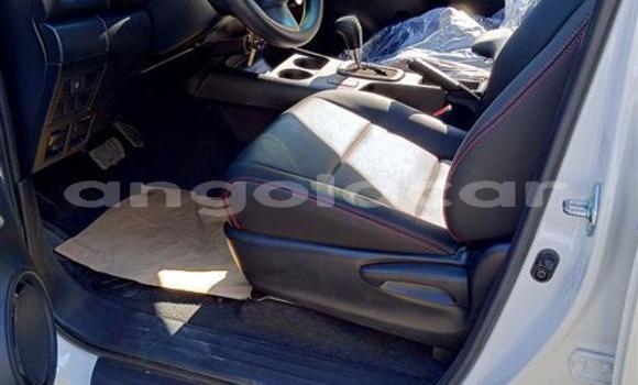 Acheter Neuf Voiture Toyota Hilux Blanc à Luena, Moxico Acheter Neuf Voiture Toyota Hilux Blanc à Luena, Moxico