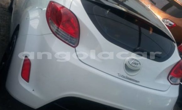 Buy Used Hyundai Veloster White Car in Luena in Moxico Buy Used Hyundai Veloster White Car in Luena in Moxico