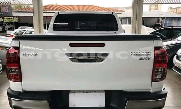 Buy Used Toyota Hilux White Car in Luena in Moxico Buy Used Toyota Hilux White Car in Luena in Moxico