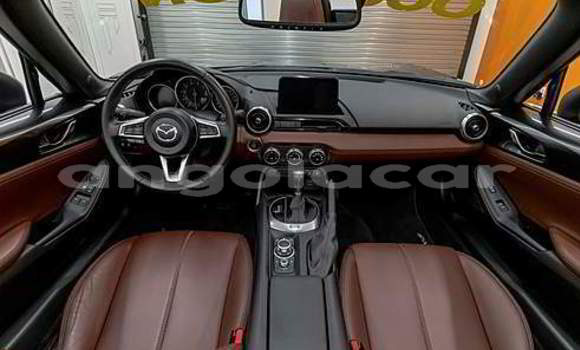 Comprar Usado Mazda MX-5 Preto Carro em Luena em Moxico Comprar Usado Mazda MX-5 Preto Carro em Luena em Moxico