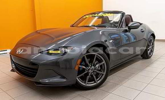 Comprar Usado Mazda MX-5 Preto Carro em Luena em Moxico Comprar Usado Mazda MX-5 Preto Carro em Luena em Moxico