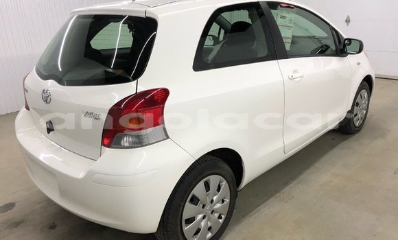 Comprar Usado Toyota Yaris Branco Carro em Luanda em Luanda Province Comprar Usado Toyota Yaris Branco Carro em Luanda em Luanda Province