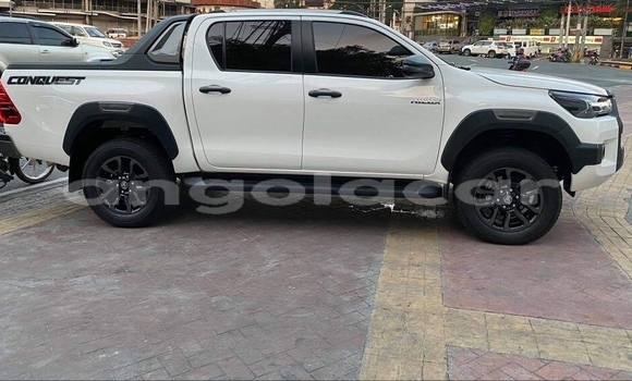 Comprar Usado Toyota Hilux Branco Carro em Huambo em Huambo Comprar Usado Toyota Hilux Branco Carro em Huambo em Huambo
