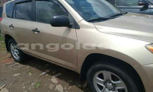 Comprar Usado Toyota RAV4 Prata Carro em Luena em Moxico