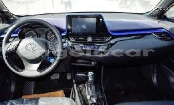 Comprar Importar Toyota C-HR Outro Carro em Import - Dubai em Bengo Province Comprar Importar Toyota C-HR Outro Carro em Import - Dubai em Bengo Province