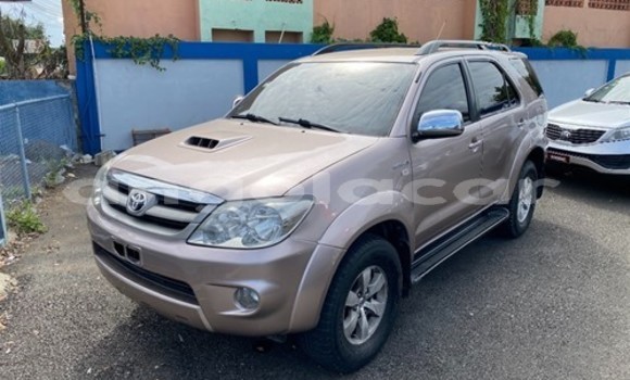 Buy Used Toyota Fortuner Other Car in Luanda in Luanda Province Buy Used Toyota Fortuner Other Car in Luanda in Luanda Province