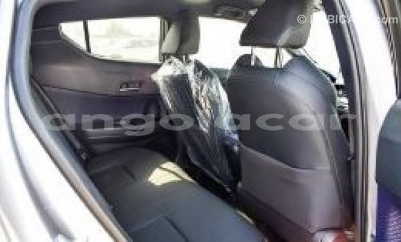 Comprar Importar Toyota C-HR Outro Carro em Import - Dubai em Bengo Province Comprar Importar Toyota C-HR Outro Carro em Import - Dubai em Bengo Province