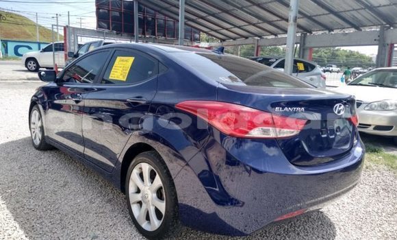 Buy Used Hyundai Elantra Blue Car in Luanda in Luanda Province