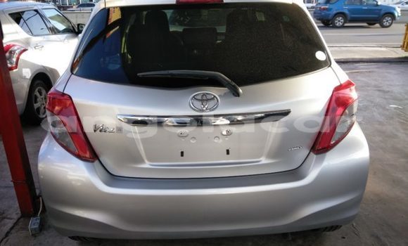 Comprar Usado Toyota Vitz Outro Carro em N'zeto em Zaire Comprar Usado Toyota Vitz Outro Carro em N'zeto em Zaire
