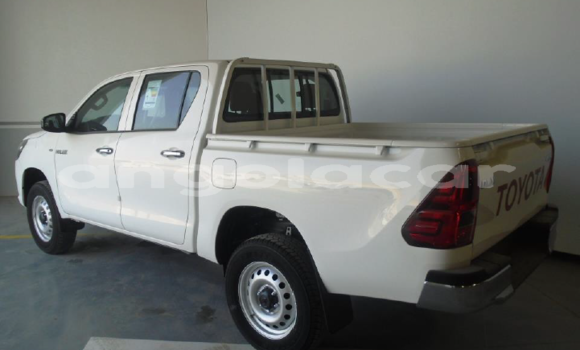 Comprar Usado Toyota Hilux Branco Carro em Luanda em Luanda Province Comprar Usado Toyota Hilux Branco Carro em Luanda em Luanda Province